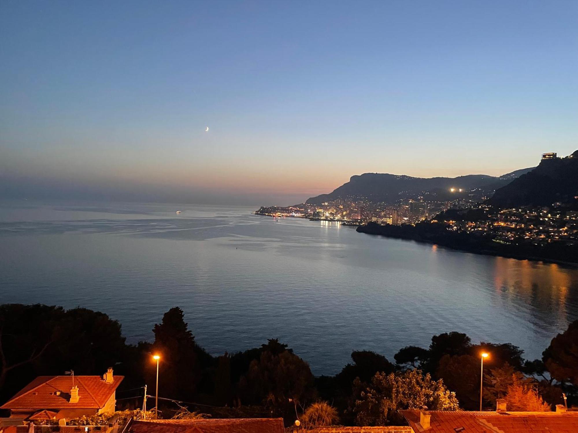 Aux Portes De Monaco Superbe T3 Vue Mer Roquebrune-Cap-Martin Ngoại thất bức ảnh